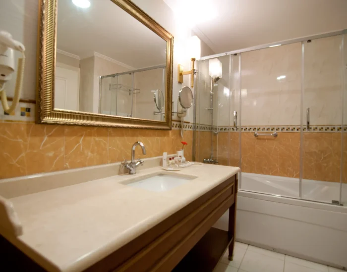 FMLY BANYO