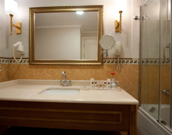 FMLY BANYO1