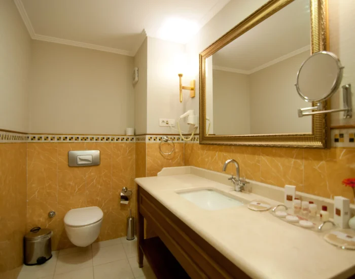 FMLY BANYO2
