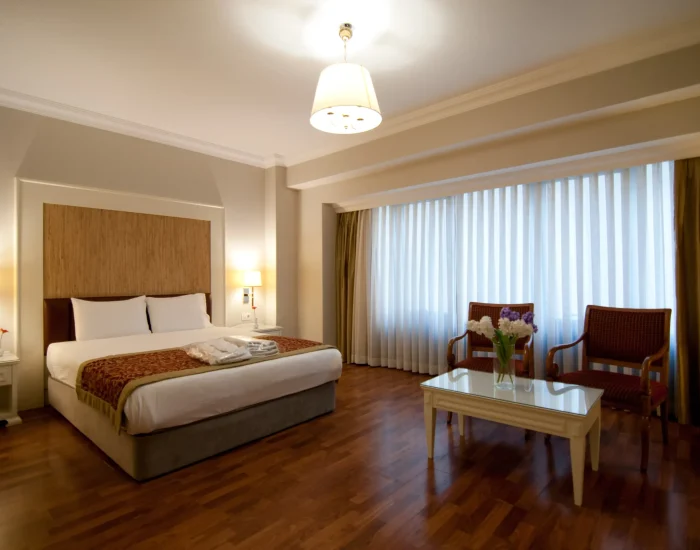 FMLY ROOM1