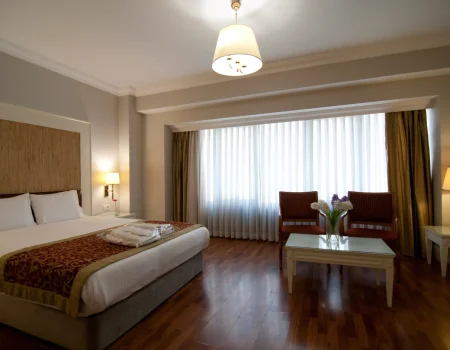 FMLY ROOM2